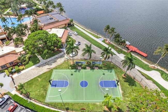 Building Photo - 19500 SW 39th Ct