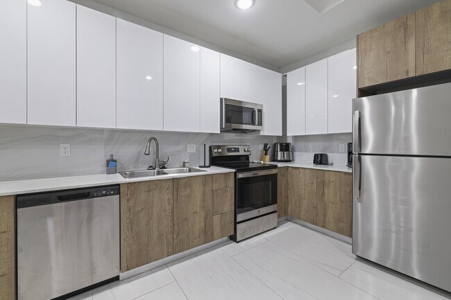 Building Photo - 2906 65th St W