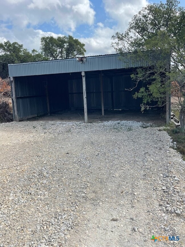 Building Photo - 541 Buck Trail