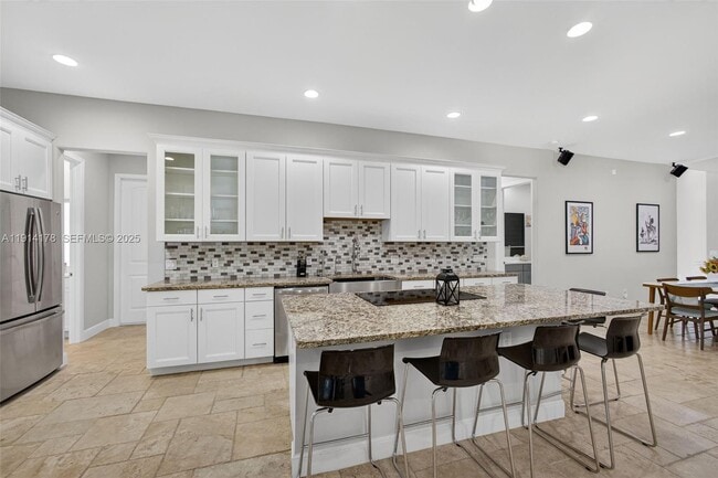 Building Photo - 18369 Mellen Ln