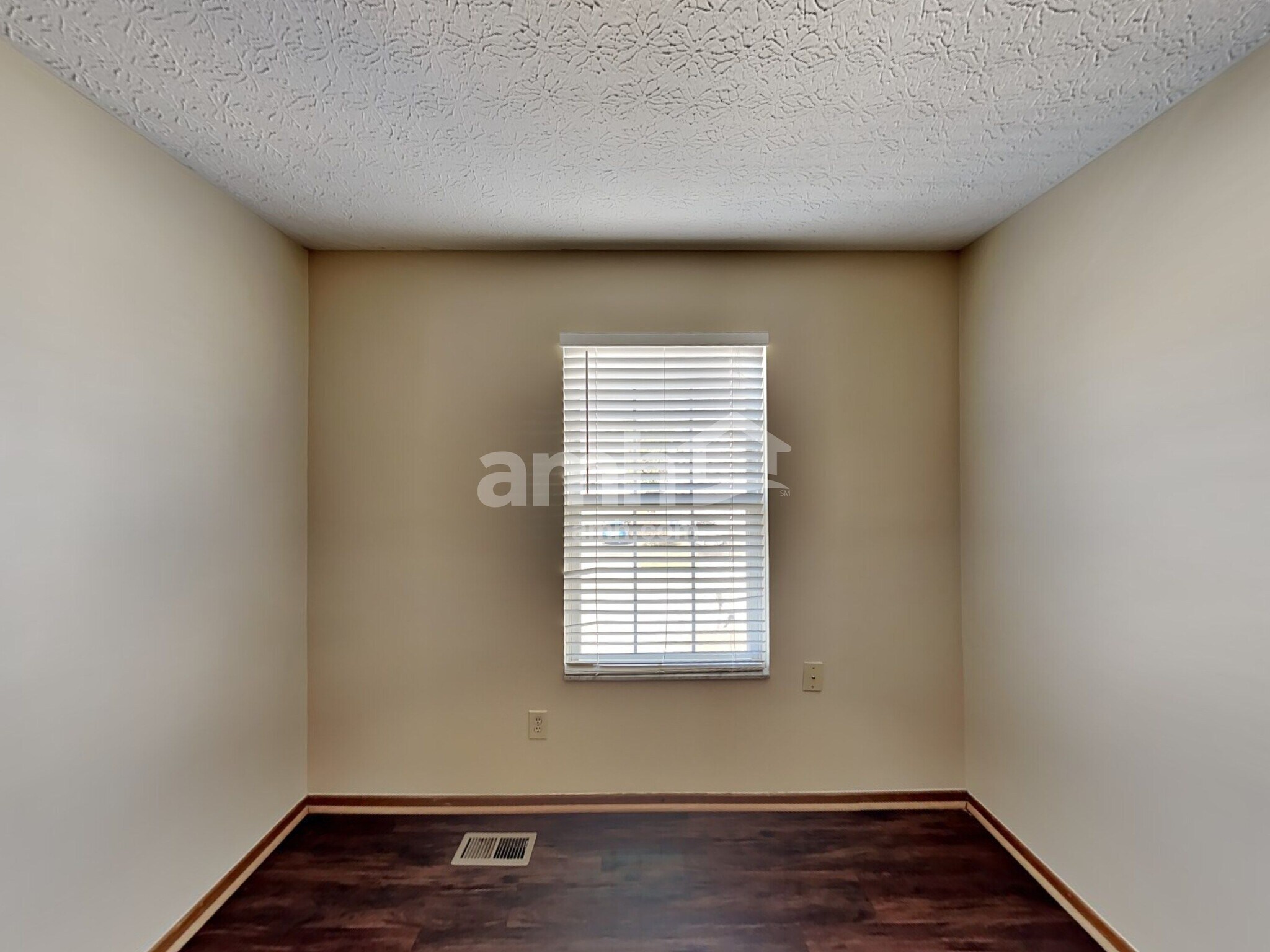 Building Photo - 6617 Winbarr Way