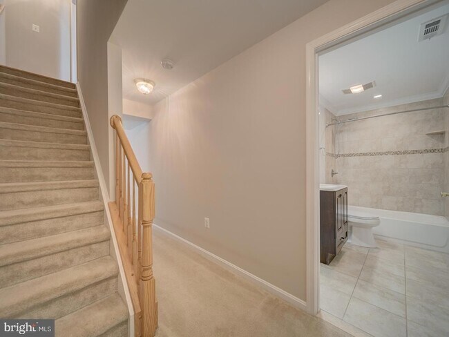 Building Photo - 6311 Hot Spring Ln