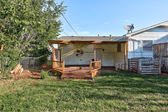 Building Photo - 1528 SE 49th Terrace
