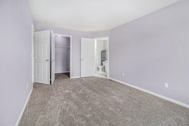 Building Photo - 3051 Barclay Way