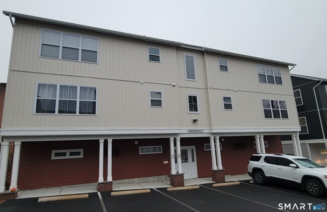 Primary Photo - 155 Greenwood Ave