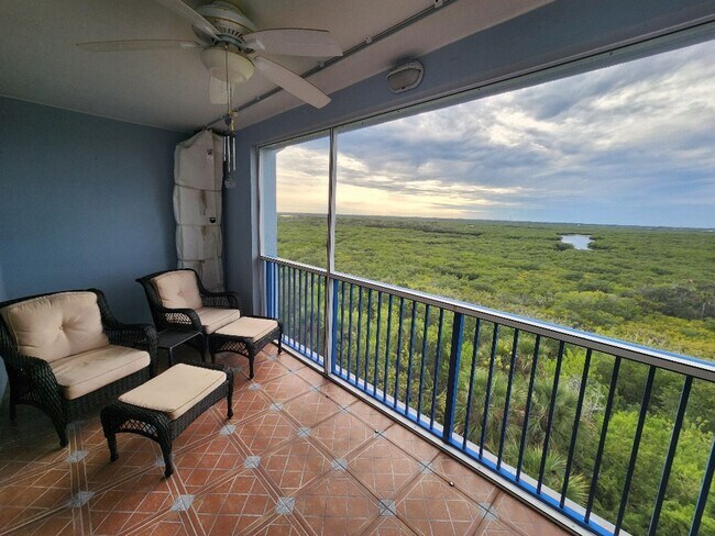 Building Photo - Beautiful Ocean Walk Condo Available April 10, 2026
