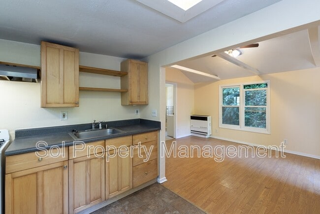 Building Photo - 9456 E Zayante Rd