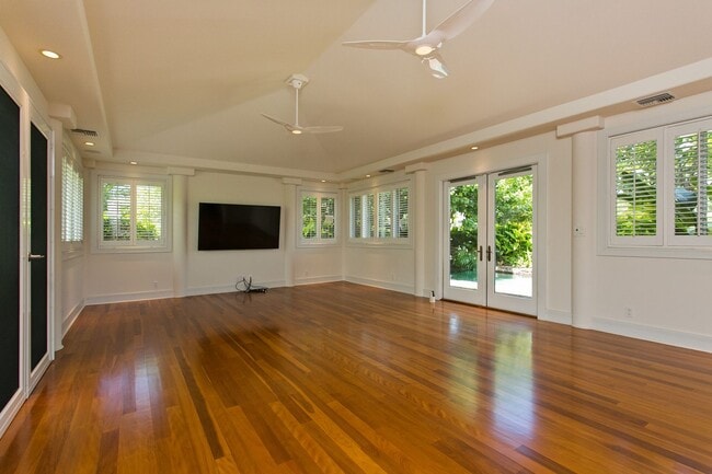 Building Photo - 4716 Farmers Rd