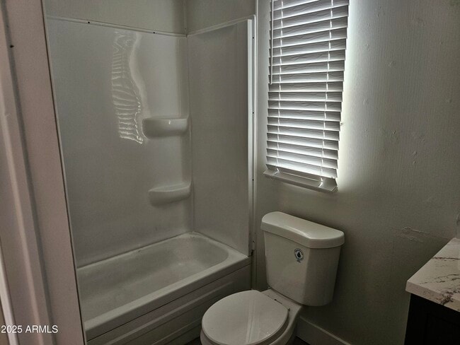 Building Photo - 1113 W Corinthian Cir