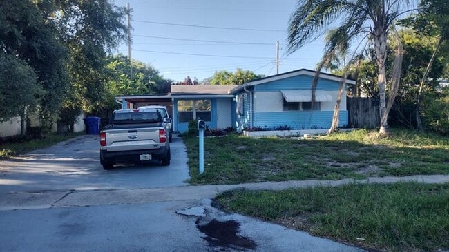 Primary Photo - 6531 Sherman St
