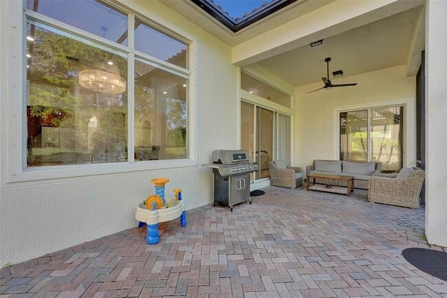 Building Photo - 7421 NW 115th Terrace