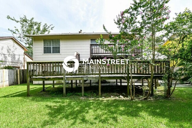 Building Photo - 3 Bedroom Pet-Friendly Home in Houston, TX with Main Street Renewal