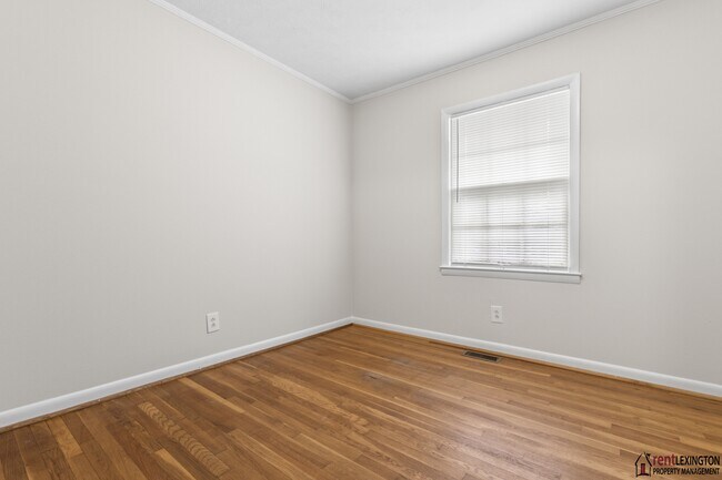 Building Photo - 203 Loch Lomond Dr