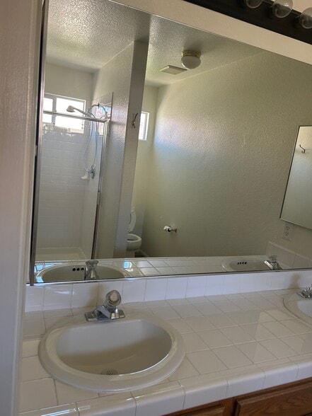 Building Photo - 520 Arrowhead Trl