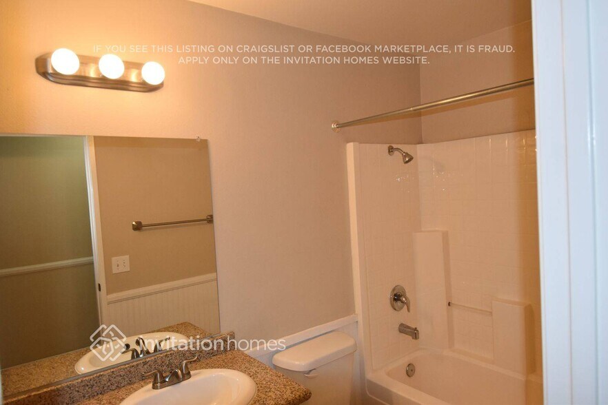 Building Photo - 29020 Rolando Rd