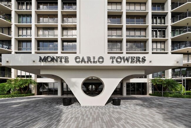 Building Photo - 3301 Bayshore Blvd