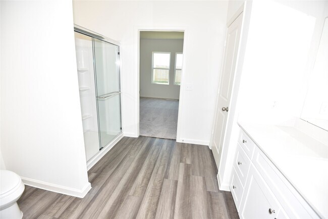 Building Photo - 21654 Cottage Ln