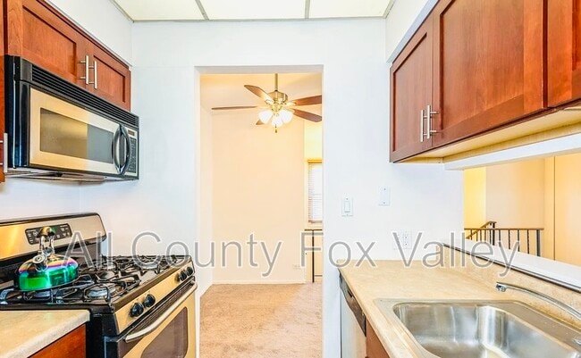 Building Photo - 324 Grissom Ct