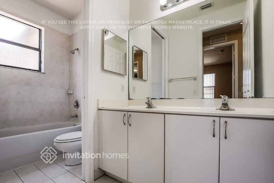 Building Photo - 8920 SW 228th Ln