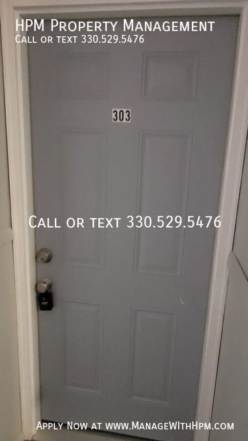 Building Photo - 809 SilverMeadow 303-
