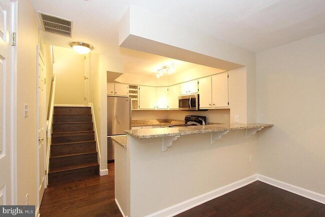 Building Photo - 18112 Windsor Hill Dr