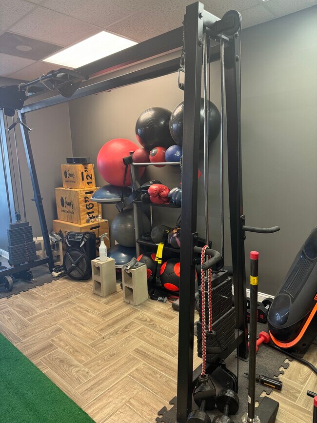 Building Photo - 8138 S Kedzie Ave