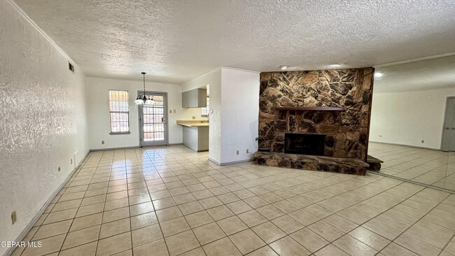Building Photo - 4705 Frankfort Ave