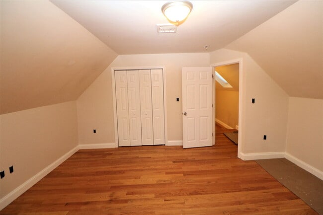 Building Photo - 254 Broadway