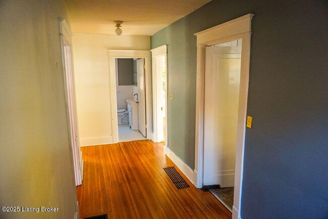 Building Photo - 1747 Harvard Dr