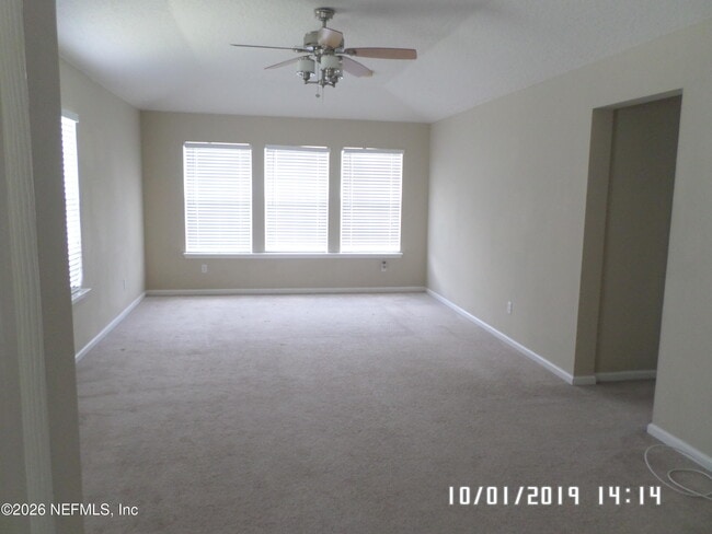 Building Photo - 11807 Templeton Rd