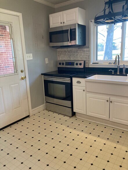 Kitchen - 2227 Wildcat Creek Rd
