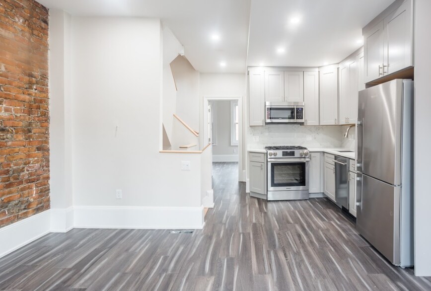 Primary Photo - 45 Clarendon St
