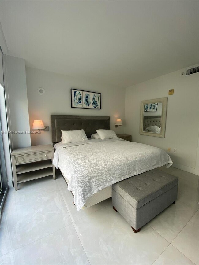 Building Photo - 101 Ocean Dr