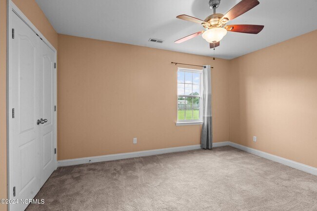 Building Photo - 121 Grist Mill Dr
