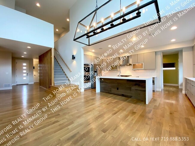 Building Photo - 1279 Foothills Farm Way