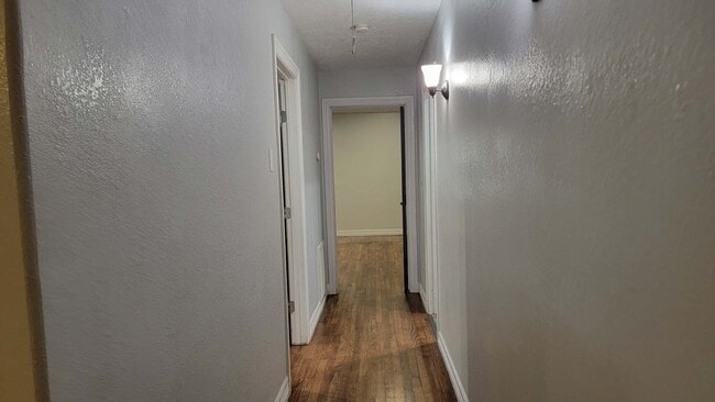 Building Photo - 208 Battlebell Rd