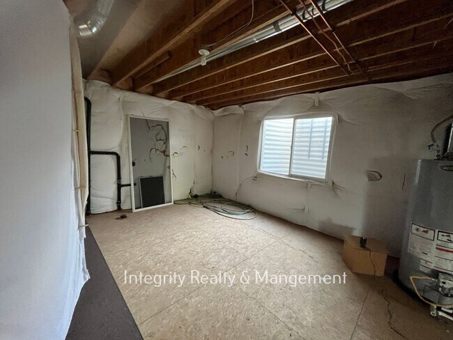 Building Photo - 9262 Melborne Ct
