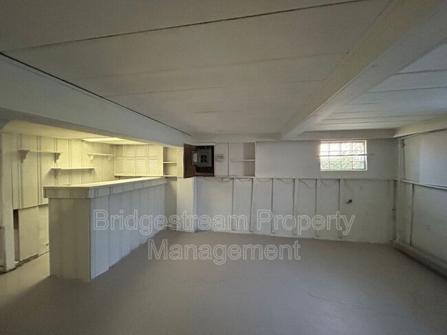 Building Photo - 209 Julia Ave
