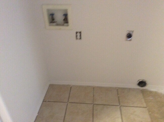 Laundry Room - 9924 Tinsmith Way