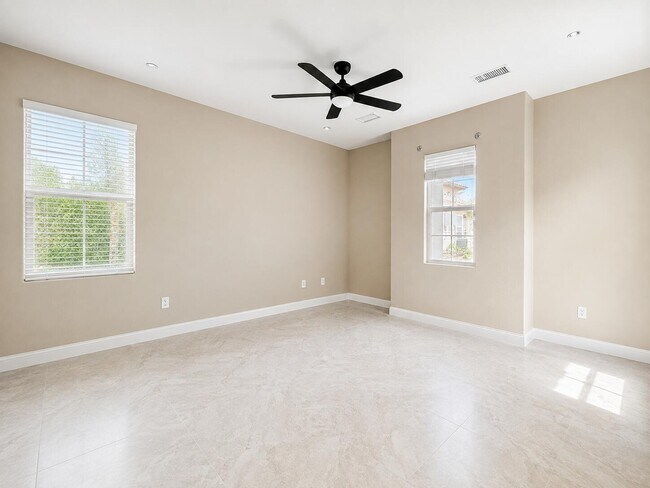 Building Photo - 3035 Arroyo Seco