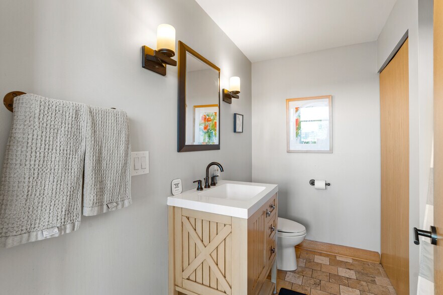 Main Level Full Bathroom - 215 W Maple St