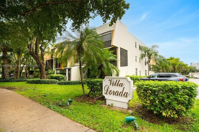 Building Photo - 20350 W Country Club Dr