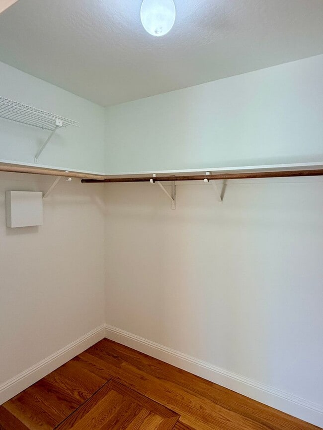 Building Photo - 1376 Spoonbill Way