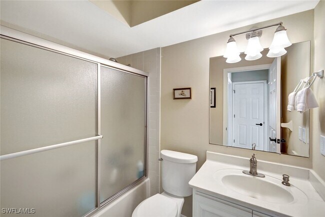 Building Photo - 14899 Crescent Cove Dr