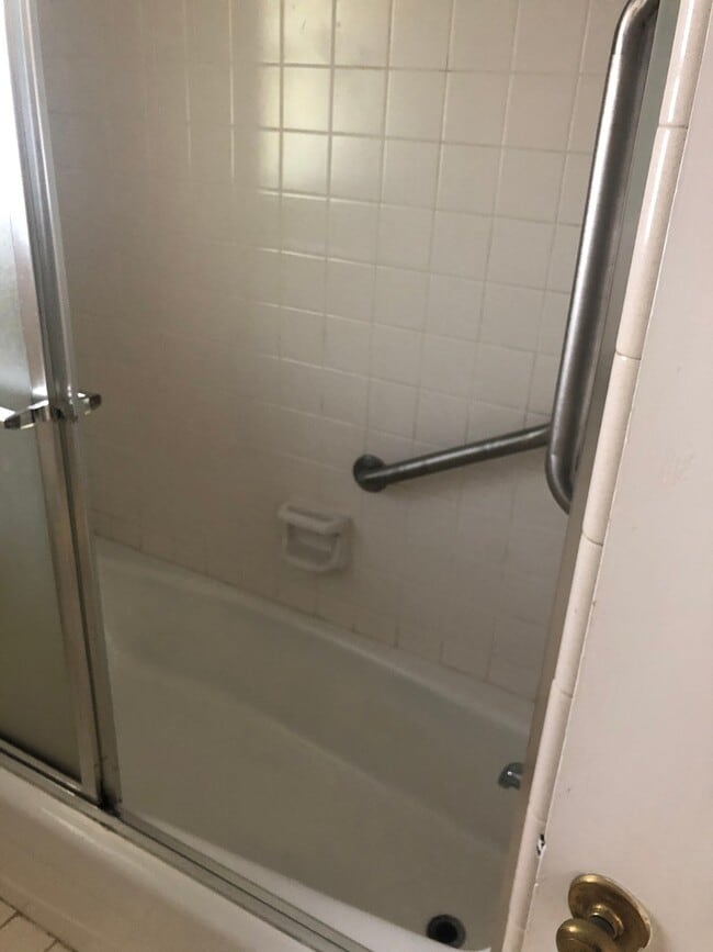 Building Photo - CLOSE TO ACU!  3 BED, 1 BATH!