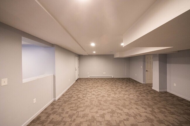 Building Photo - 4 Cyrus Way