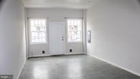 Building Photo - 112 W Coal St