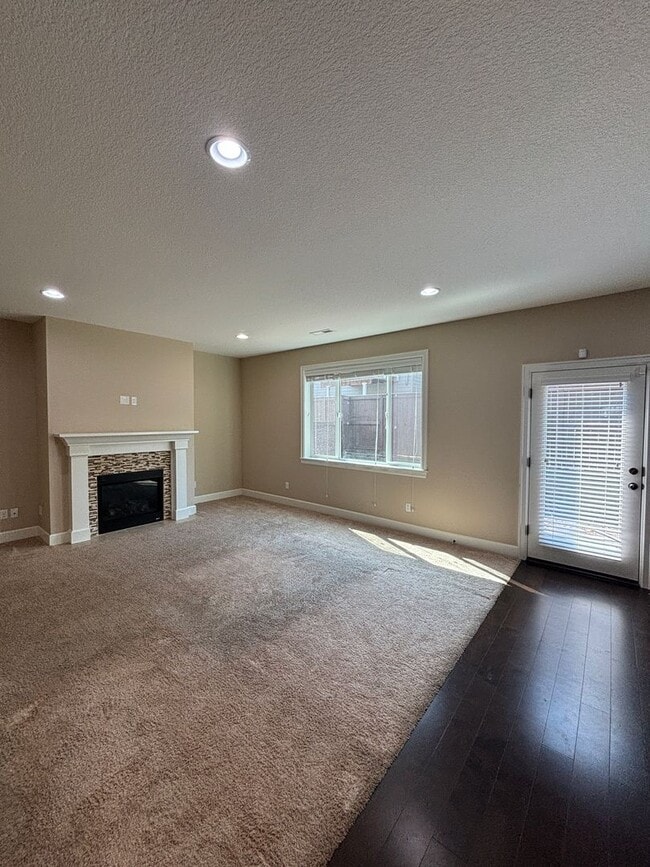 Building Photo - NW Portland- Newer Bethany Home! Gourmet Kitchen, Open Loft/Landing, Large  Master Suite!