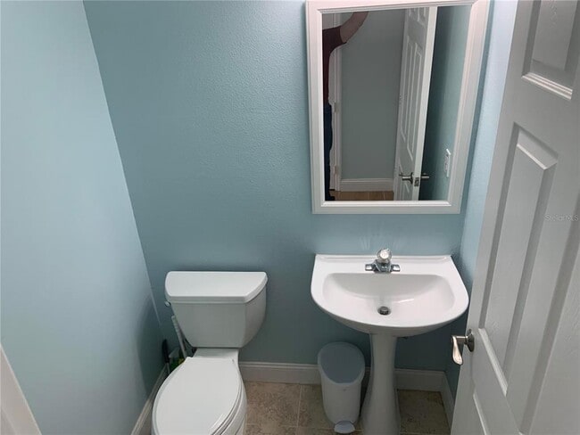 Building Photo - 4527 Riverton Dr