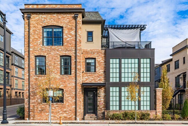 Building Photo - 100 Normandy Ave